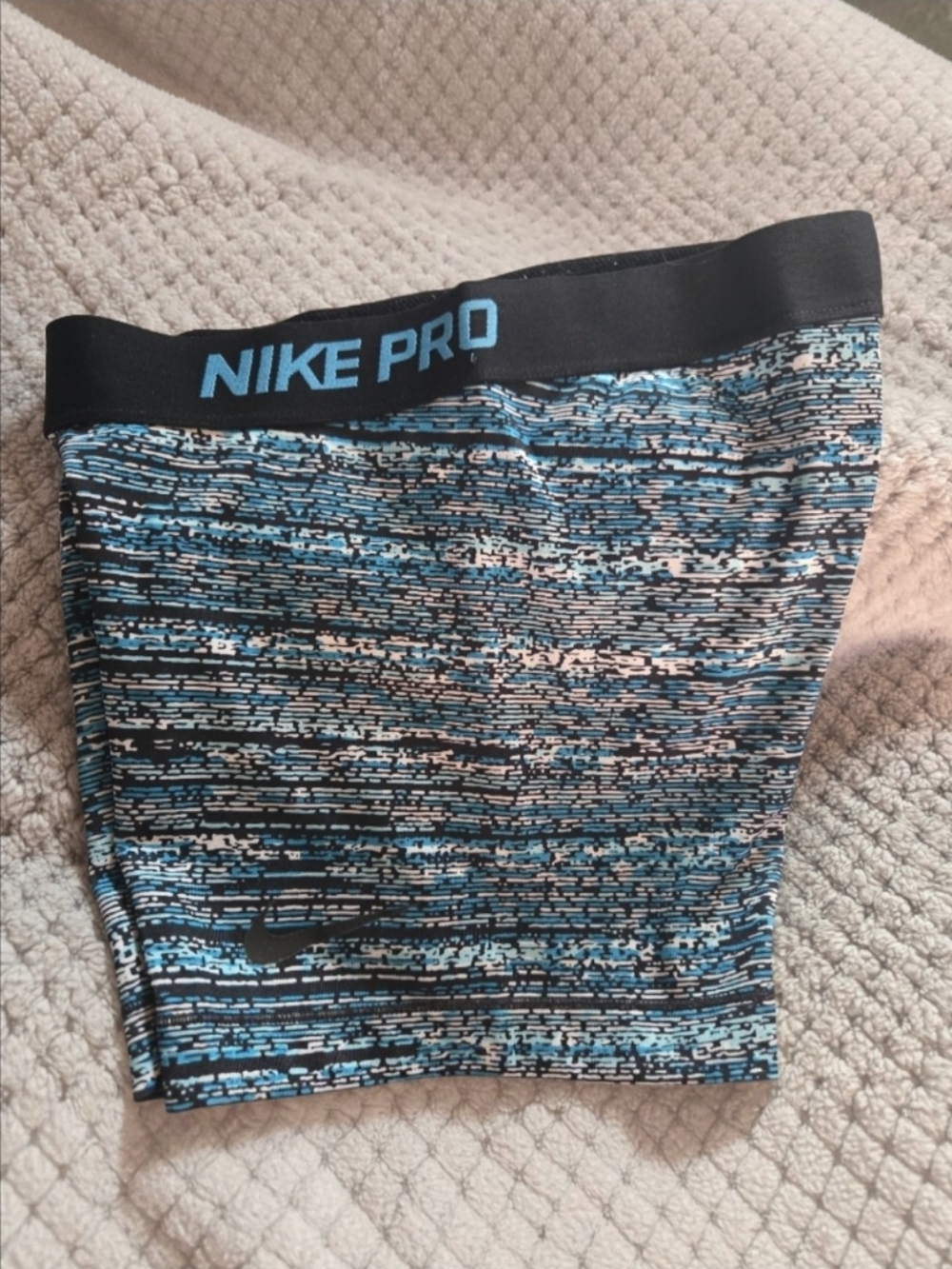 Nike Pro Women's Compression Teal/Black Athletic Shorts - SIze Sm EUC